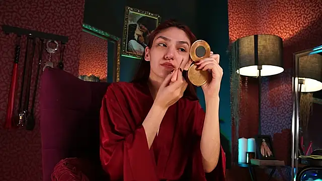 Snapshot of Roxa_Lana chatting on 05-17-26, 01:29 Roxa Lana online show from 05-17-26, 01:29