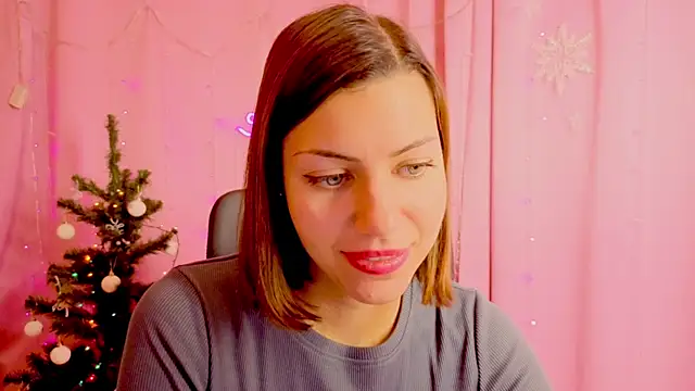 Snapshot of AniSkyy chatting on 12-14-25, 04:56 AniSkyy online show from 12-14-25, 04:56