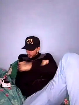 Snapshot of 30_GLADIADOR chatting on 12-16-25, 04:06 30 GLADIADOR online show from 12-16-25, 04:06