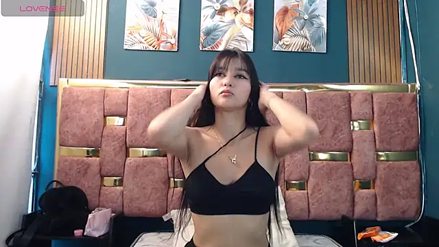 Snapshot of _valery34_ chatting on 05-16-26, 11:31 valery34 online show from 05-16-26, 11:31