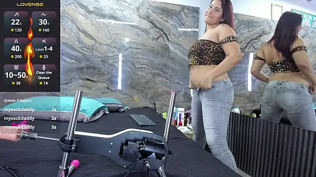 Snapshot of Evy_connor chatting on 01-15-26, 11:48 Evy connor online show from 01-15-26, 11:48