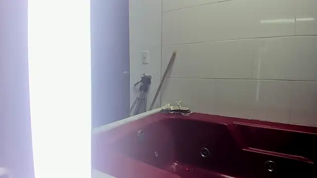 Snapshot of Evy_connor chatting on 01-17-26, 11:48 Evy connor online show from 01-17-26, 11:48