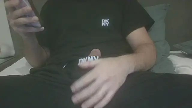 Snapshot of userre08 chatting on 12-15-25, 03:16 userre08 online show from 12-15-25, 03:16