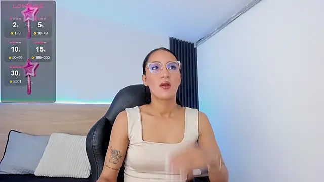 Samantha luv  online show from 02-06-26, 02:27