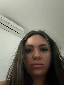 Snapshot of SiennaLuxexx chatting on 08-07-26, 11:12 SiennaLuxexx online show from 08-07-26, 11:12