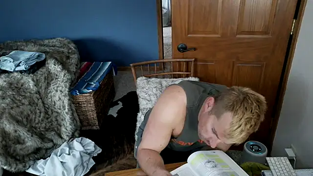 Snapshot of SpunRedneck chatting on 03-15-26, 02:34 SpunRedneck online show from 03-15-26, 02:34