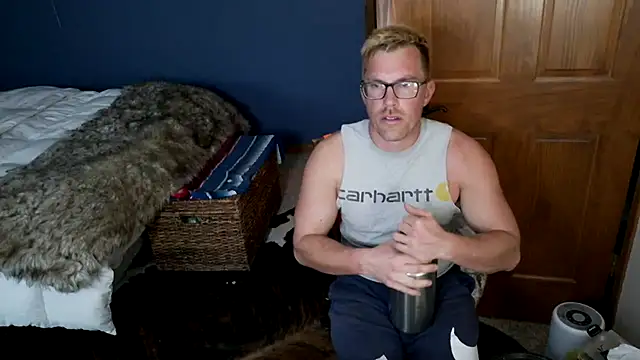 Snapshot of SpunRedneck chatting on 03-26-26, 10:48 SpunRedneck online show from 03-26-26, 10:48