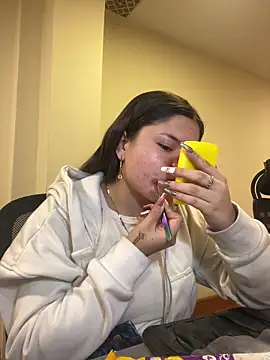 Camila Duarte2 online show from 04-20-26, 01:36