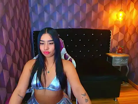 ScarlettDreew online show from 12-05-25, 04:43