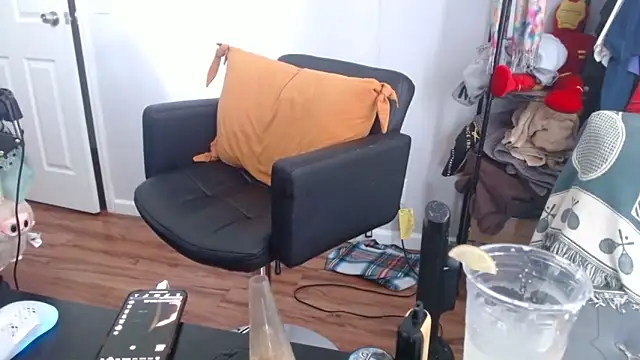 Longdforya online show from 04-23-26, 07:38