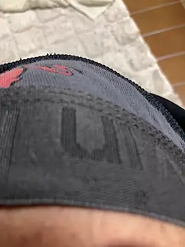 Snapshot of suprise4321 chatting on 12-14-25, 08:35 suprise4321 online show from 12-14-25, 08:35