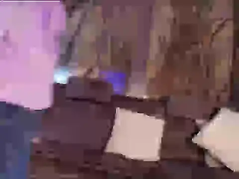 Snapshot of EnzoDarkwood chatting on 12-03-25, 01:31 EnzoDarkwood online show from 12-03-25, 01:31