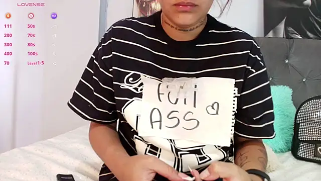 Snapshot of Slut_Dirty_Nastyy chatting on 12-14-25, 04:12 Slut Dirty Nastyy online show from 12-14-25, 04:12