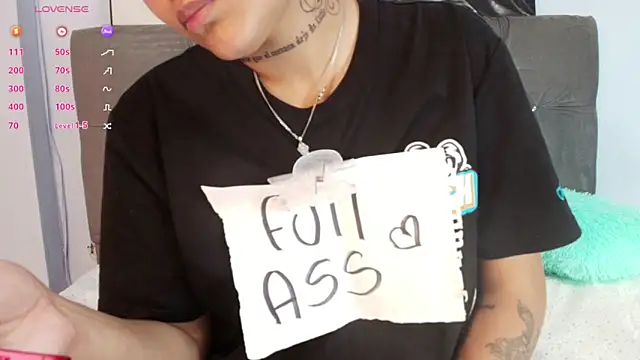 Snapshot of Slut_Dirty_Nastyy chatting on 12-16-25, 06:02 Slut Dirty Nastyy online show from 12-16-25, 06:02