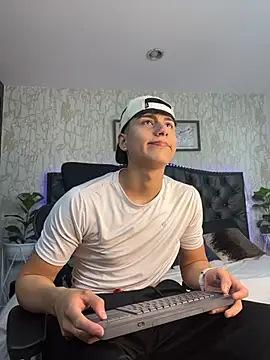 Lander Cruz online show from 04-27-26, 08:07