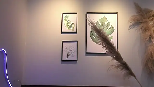 MIAROGGERSS online show from 02-10-26, 04:16