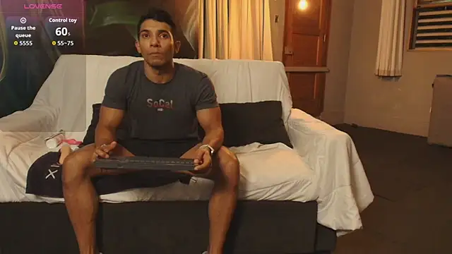 Snapshot of IAN_KNOX chatting on 12-16-25, 03:11 IAN KNOX online show from 12-16-25, 03:11