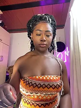Cynthia es online show from 04-30-26, 03:51