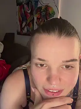 LoreenKinky online show from 12-20-25, 07:10