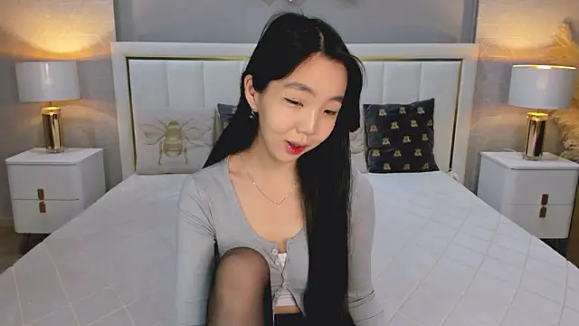 EMILY GREENSON online show from 02-14-26, 06:43