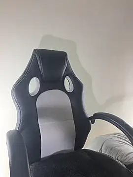 x Adeline  online show from 02-04-26, 01:44