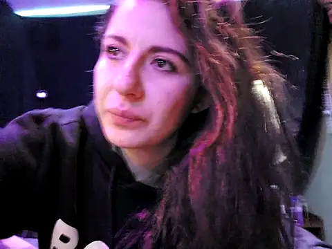 Snapshot of NatyMia chatting on 12-17-25, 07:58 NatyMia online show from 12-17-25, 07:58