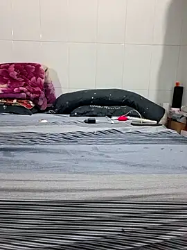 felicity chloe online show from 04-23-26, 02:19