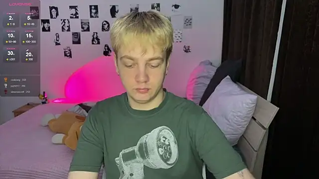 Snapshot of olivertasty2 chatting on 12-02-25, 06:19 olivertasty2 online show from 12-02-25, 06:19