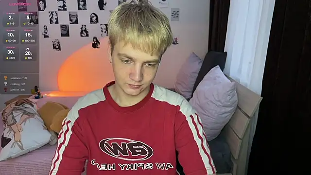 Snapshot of olivertasty2 chatting on 12-03-25, 12:36 olivertasty2 online show from 12-03-25, 12:36