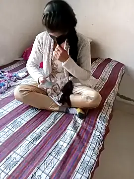 Snapshot of Kavya-collage chatting on 12-05-25, 06:22 Kavya-collage online show from 12-05-25, 06:22