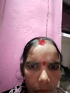 Snapshot of Chetna_sharma chatting on 12-14-25, 12:43 Chetna sharma online show from 12-14-25, 12:43