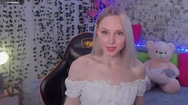 Gina Gina love online show from 06-22-26, 04:09