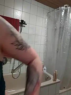 Snapshot of Milas_Dreams_OF chatting on 12-04-25, 07:39 Milas Dreams OF online show from 12-04-25, 07:39