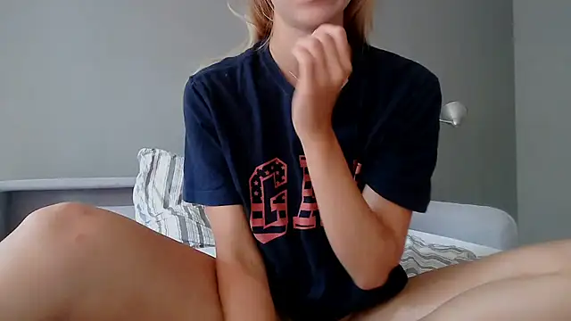 Snapshot of __RITA__ chatting on 06-22-26, 12:02 RITA online show from 06-22-26, 12:02