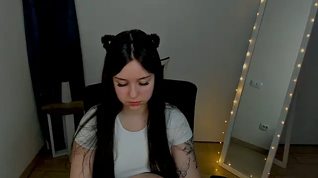 Snapshot of Lilu_May chatting on 05-06-26, 12:54 Lilu May online show from 05-06-26, 12:54