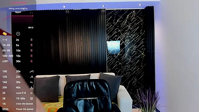 TiffanyHoustton online show from 04-16-26, 12:50