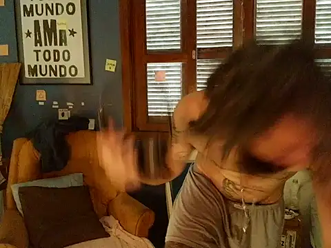 Snapshot of ooproprio chatting on 04-28-26, 12:21 ooproprio online show from 04-28-26, 12:21