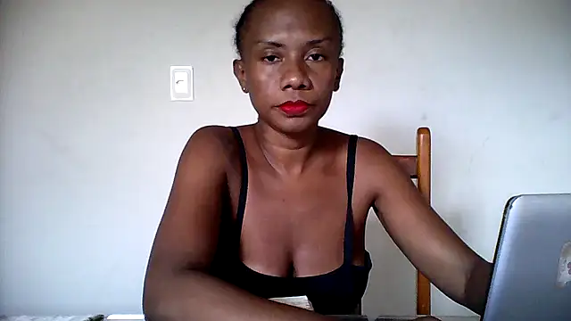 Snapshot of GrethaVianna chatting on 02-24-26, 12:14 GrethaVianna online show from 02-24-26, 12:14