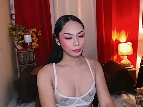 Snapshot of kylieEmparado chatting on 06-17-26, 12:18 kylieEmparado online show from 06-17-26, 12:18