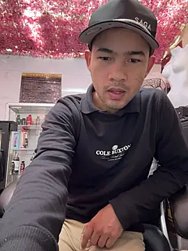 SweeXioji online show from 03-11-26, 01:39