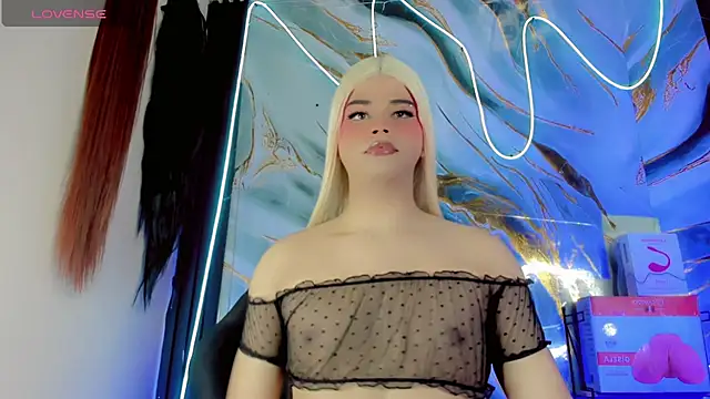 Snapshot of Noahmistry chatting on 01-13-26, 10:42 Noahmistry online show from 01-13-26, 10:42