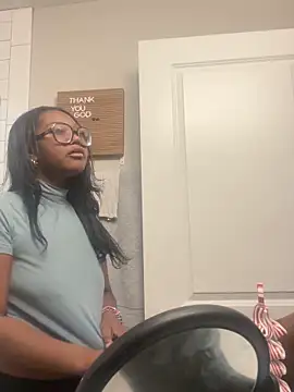 Snapshot of IndiaNoir chatting on 12-04-25, 11:41 IndiaNoir online show from 12-04-25, 11:41