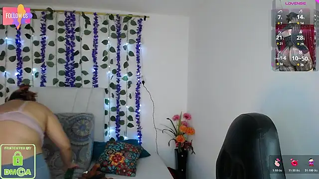 Mia Duque1999 online show from 04-22-26, 07:48