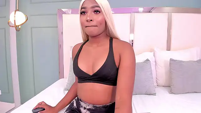 Snapshot of abigail_boltonn chatting on 12-16-25, 08:47 abigail boltonn online show from 12-16-25, 08:47