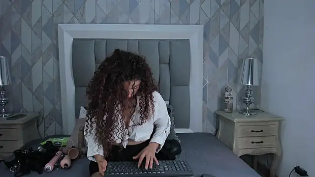 penelope cox online show from 06-11-26, 03:48
