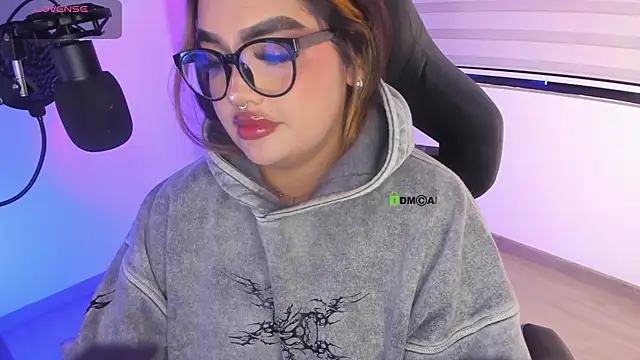 Snapshot of asheryn chatting on 04-11-26, 02:05 asheryn online show from 04-11-26, 02:05