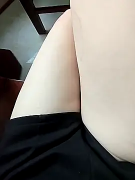 Baby-Linh online show from 04-19-26, 07:29