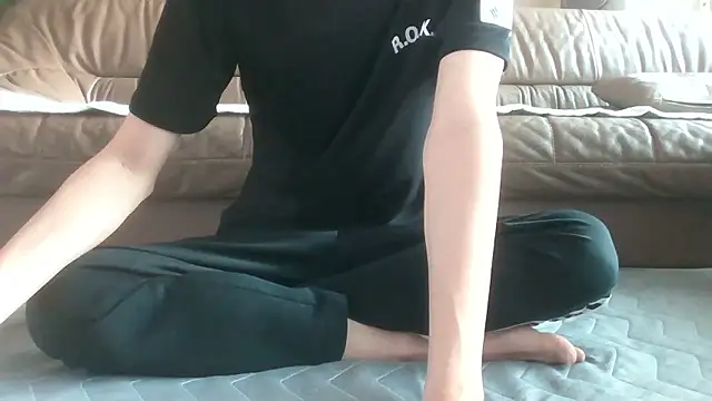 dongjun21 online show from 02-18-26, 06:42