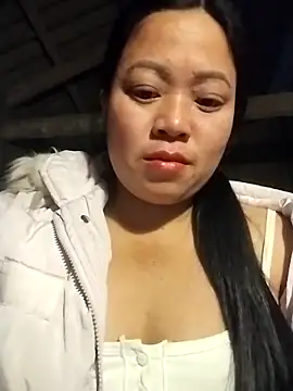 Snapshot of AlilaK2 chatting on 12-14-25, 09:36 AlilaK2 online show from 12-14-25, 09:36