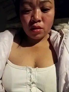 Snapshot of AlilaK2 chatting on 12-14-25, 10:14 AlilaK2 online show from 12-14-25, 10:14